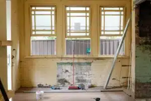 Rénovation énergétique pour une maison écologique : les travaux incontournables à réaliser