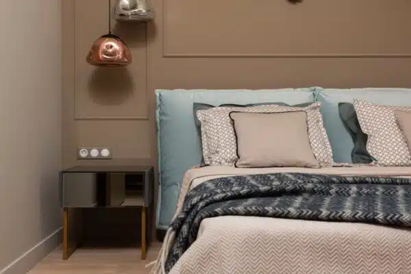 Les couleurs en vogue pour relooker vos murs cette année