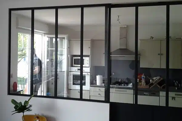 Comment installer une porte verrière ?