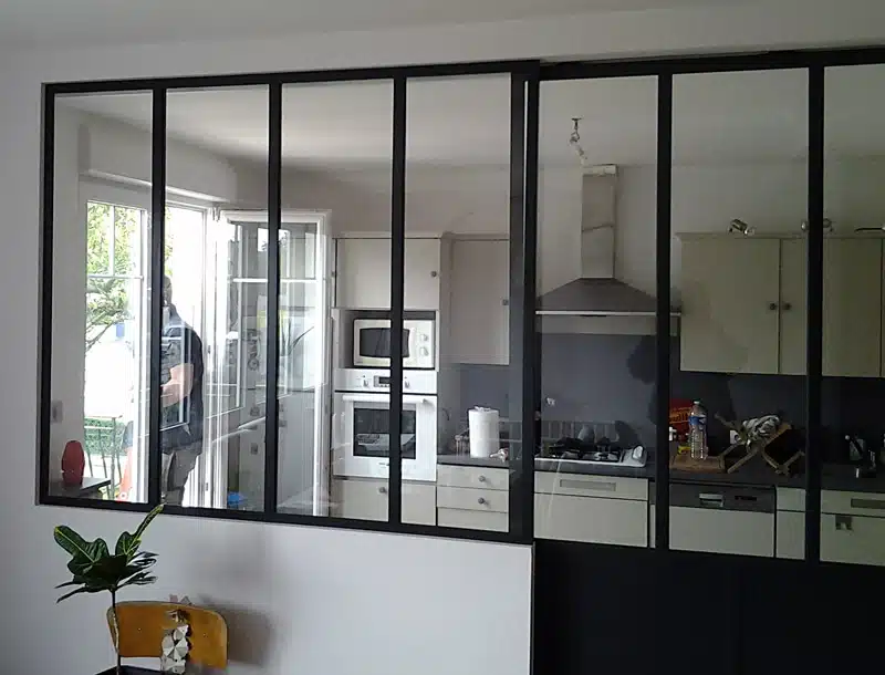 Comment installer une porte verrière ?