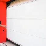 Quels sont les avantages de motoriser une porte de garage