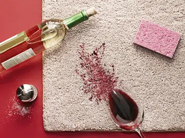 Comment enlever les vieilles taches sur le tapis ?